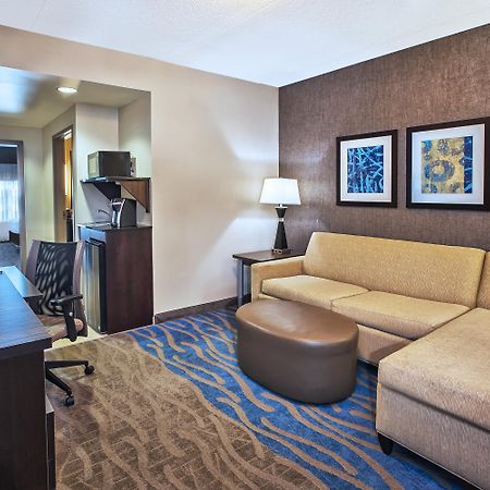 Holiday Inn Express & Suites Dayton South - I-675 By Ihg Shanersville Exteriör bild